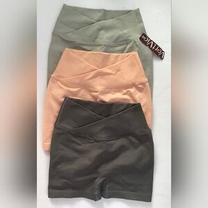 Vertvie Lot 3 Seamless Gym Short NWT Sm Gray,Sage,Peach Nylon Spandex